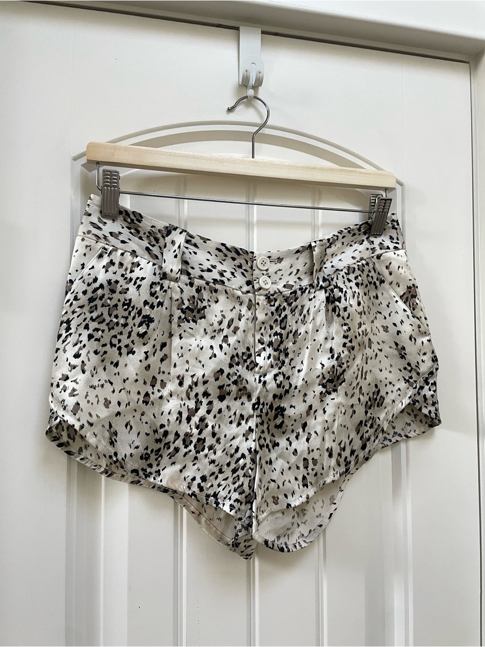 Alice + Olivia Cream Satin Animal Print Shorts